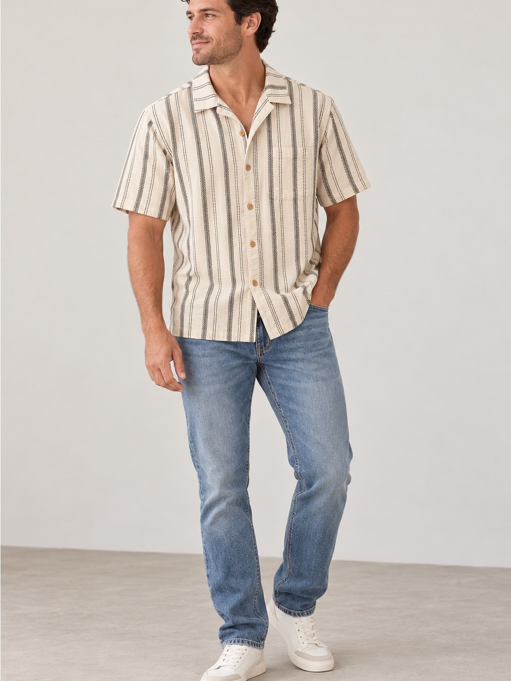 Men’s Short sleeve striped button up shirt